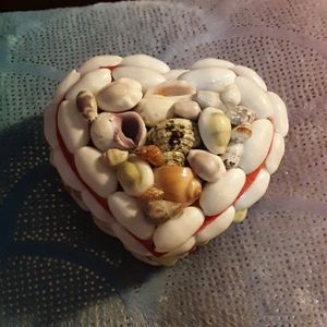 Vintage heart shell box